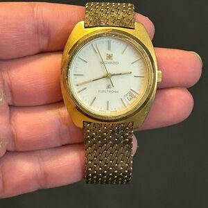 Vintage Zenith Movado Electronic Watch Swiss Zenith Surf 20-0090-500 (RARE)